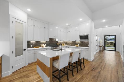 2619 Emmett Street Dallas TX 75211