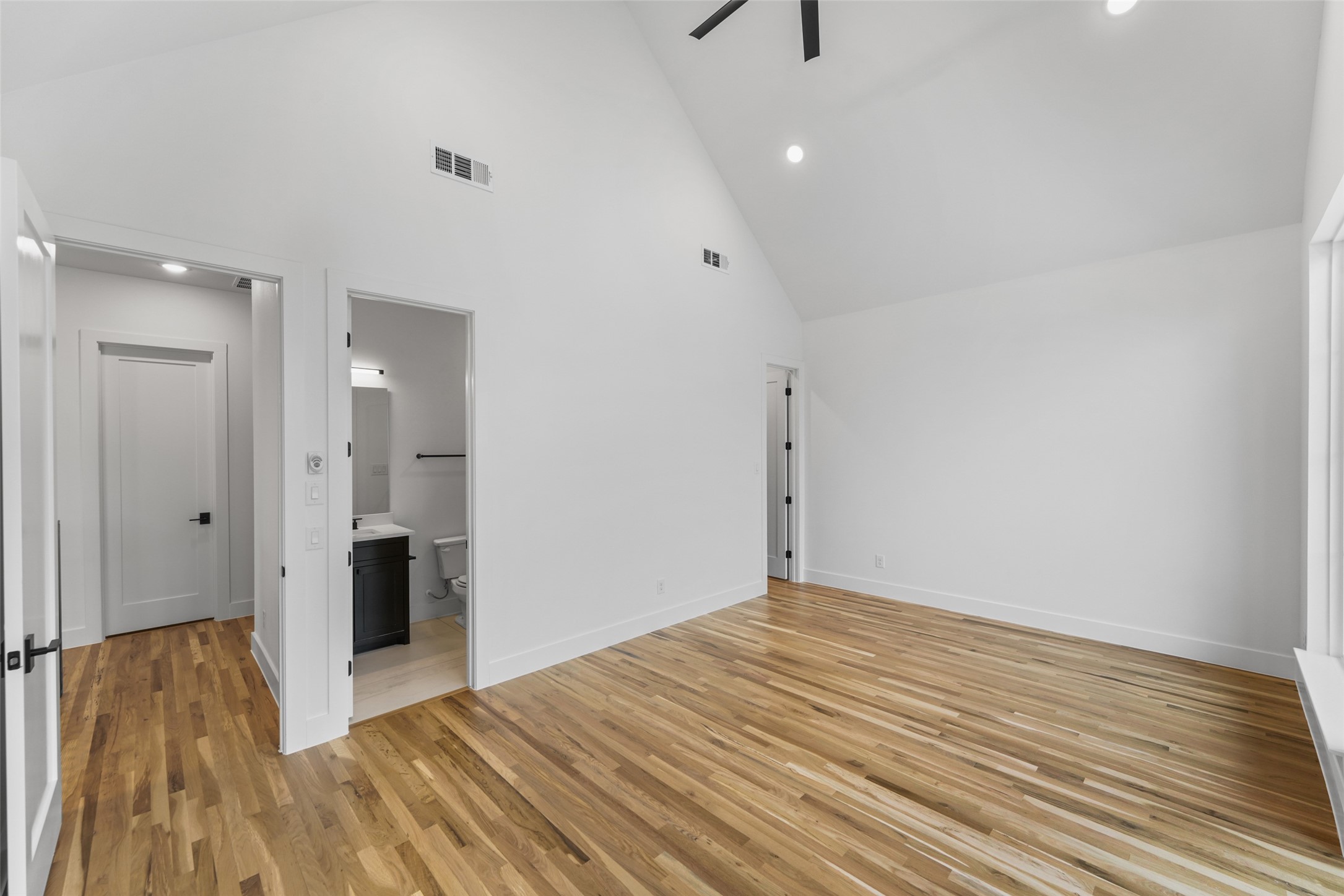 2619 Emmett Street Dallas TX 75211