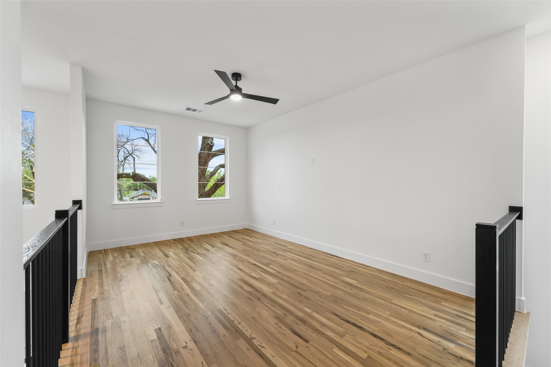 2619 Emmett Street Dallas TX 75211