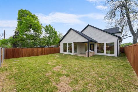 2619 Emmett Street Dallas TX 75211