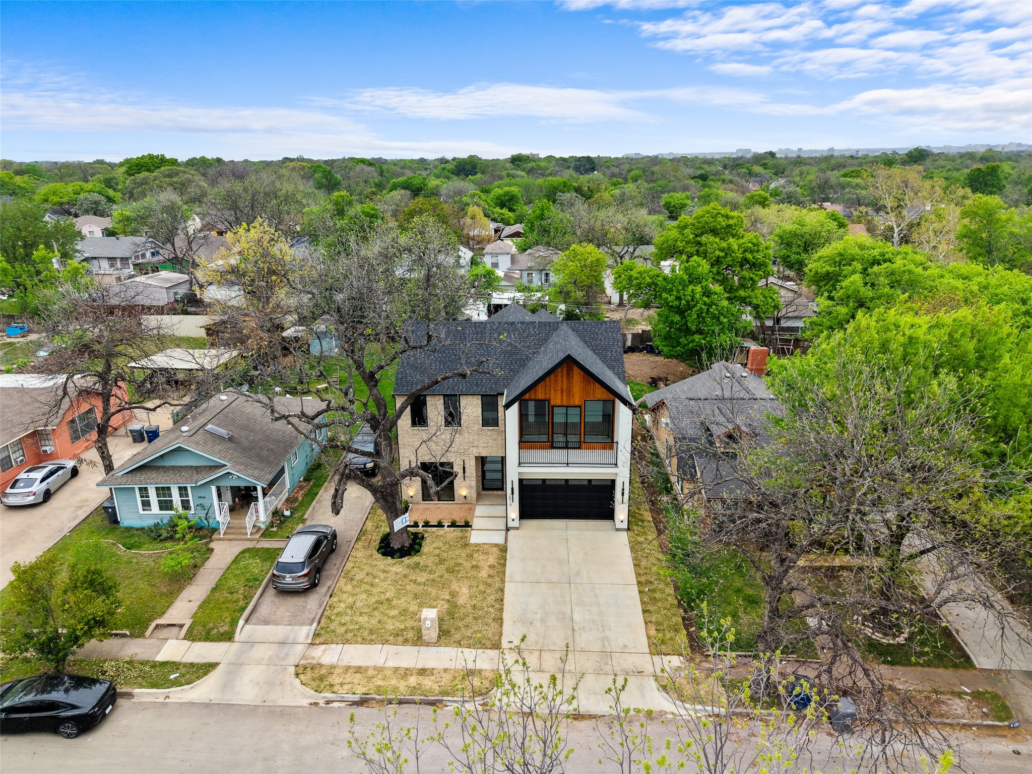2619 Emmett Street Dallas TX 75211