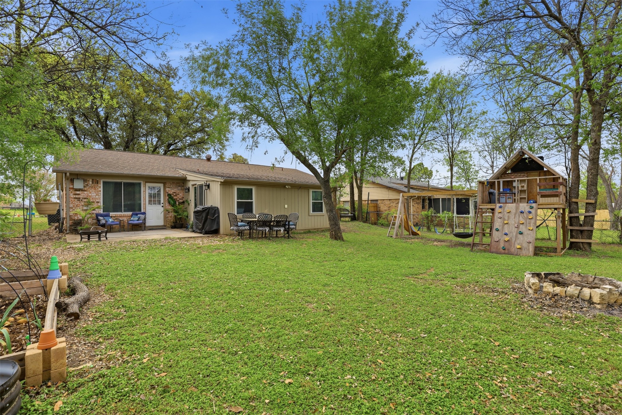 1404 Mimosa Street Cleburne TX 76033