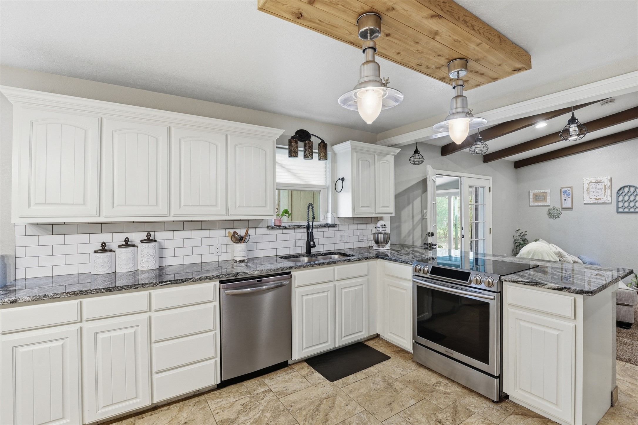 1404 Mimosa Street Cleburne TX 76033