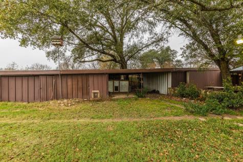805 N Fullerton Avenue Dawson TX 76639