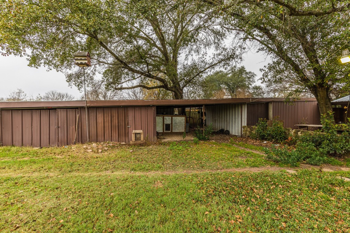 805 N Fullerton Avenue Dawson TX 76639