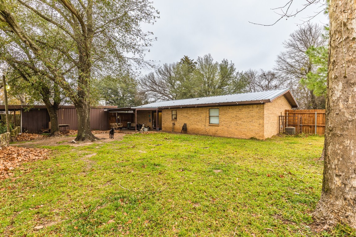 805 N Fullerton Avenue Dawson TX 76639