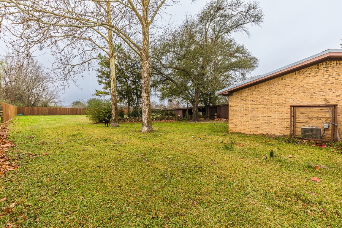 805 N Fullerton Avenue Dawson TX 76639