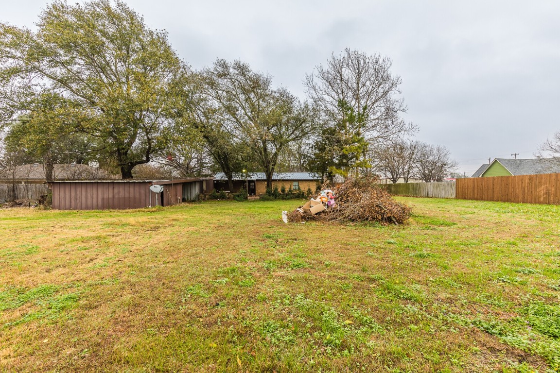 805 N Fullerton Avenue Dawson TX 76639