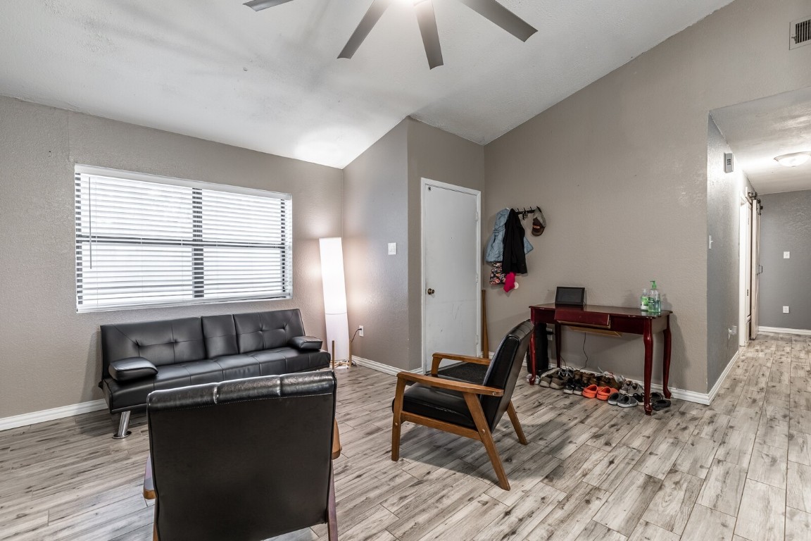 805 N Fullerton Avenue Dawson TX 76639