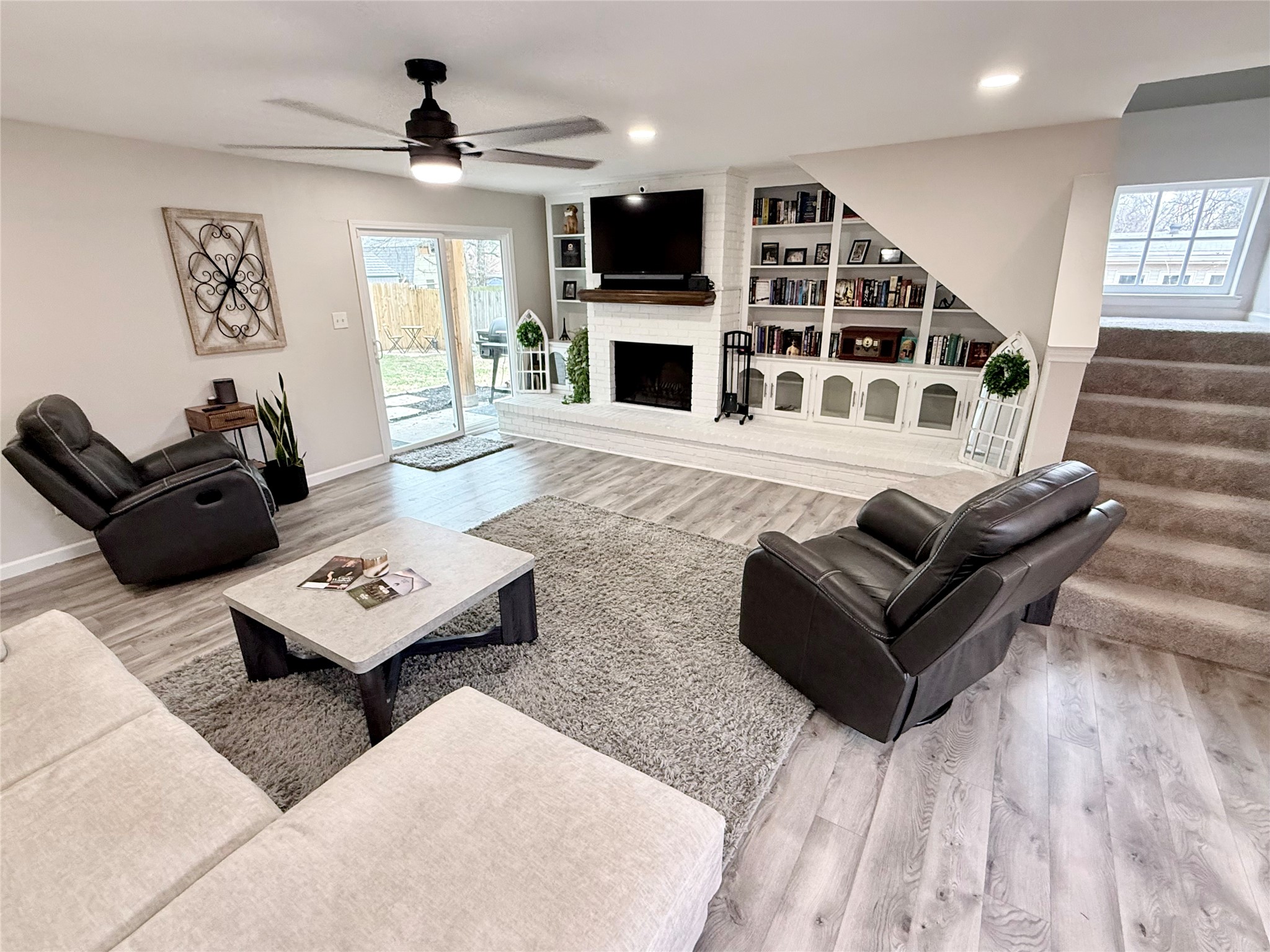 1906 Colony Drive Irving TX 75061