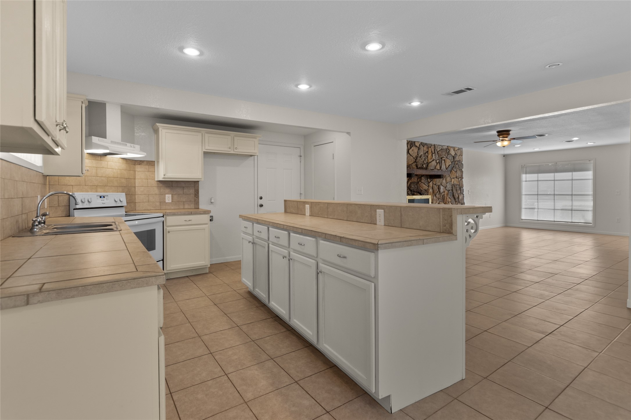 4102 Apache Trail Court Granbury TX 76048