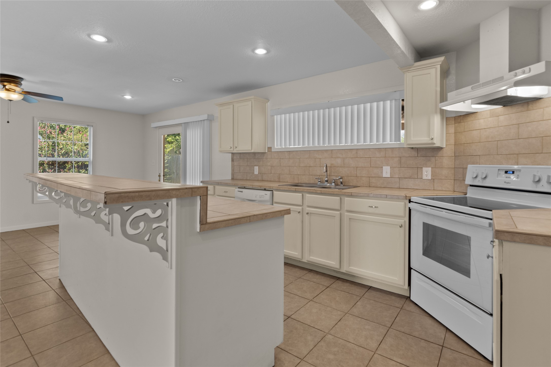4102 Apache Trail Court Granbury TX 76048