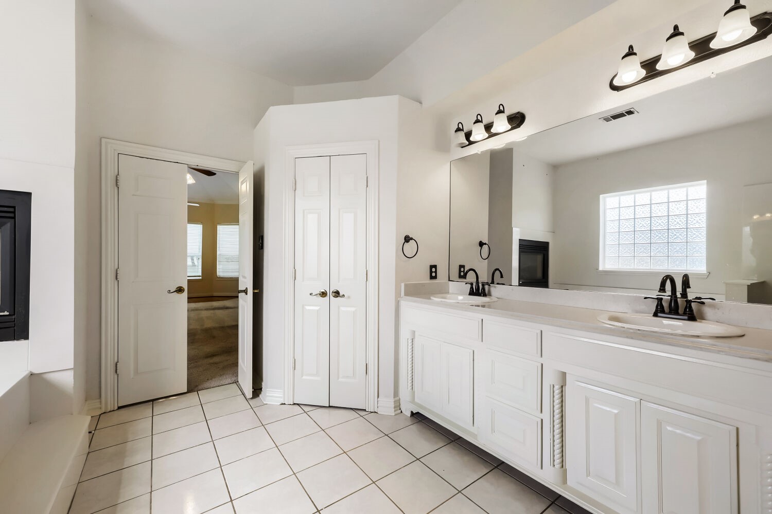 3601 Cliffwood Drive Alvarado TX 76009