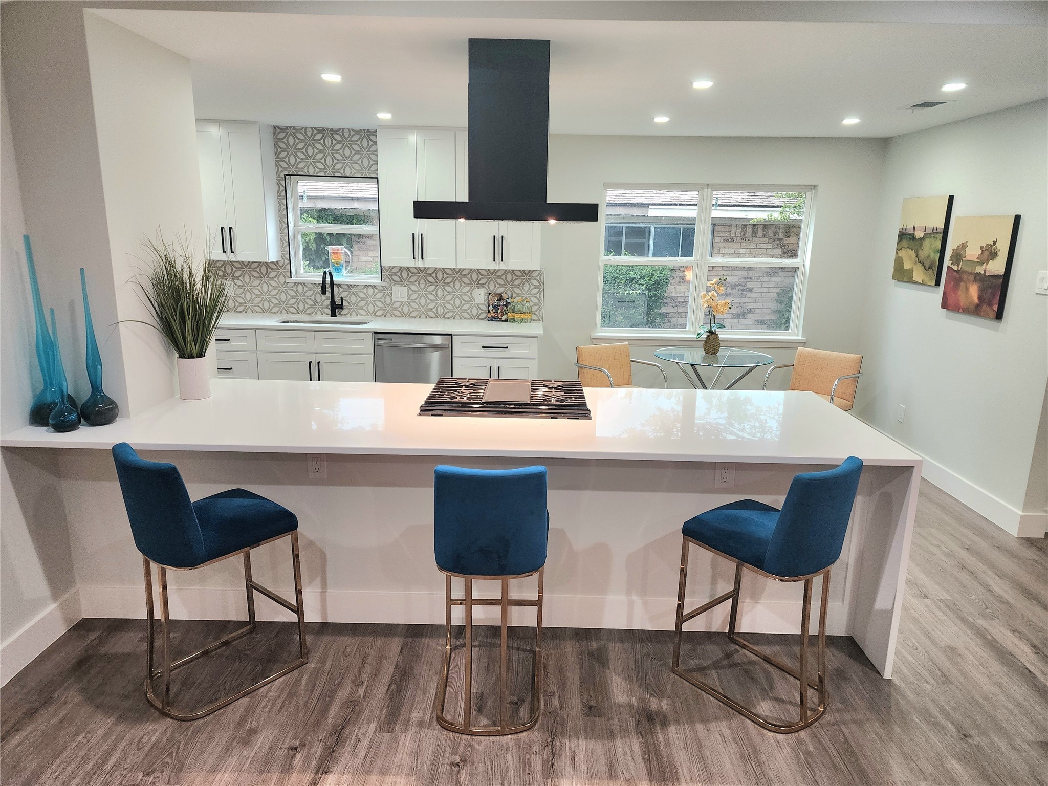 5515 Enchanted Lane Dallas TX 75227