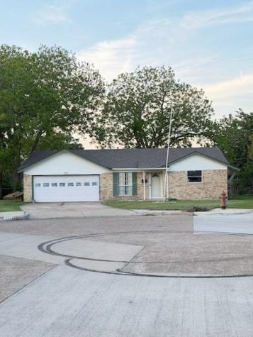 1702 Santa Clara Court Grand Prairie TX 75051