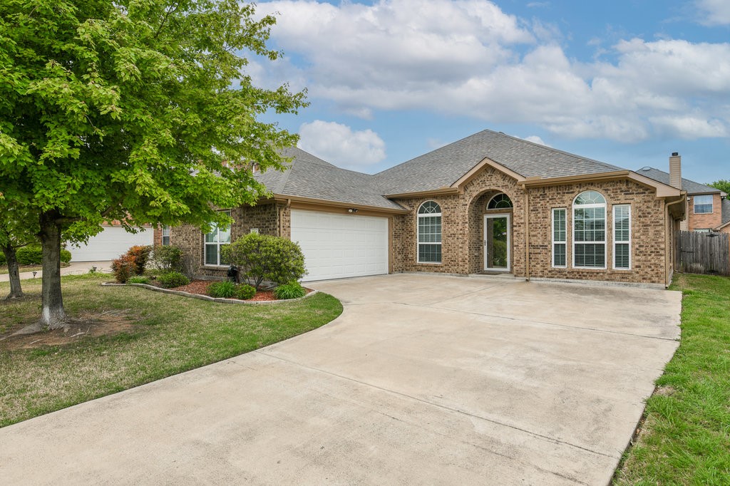 104 Foxwood Lane Red Oak TX 75154