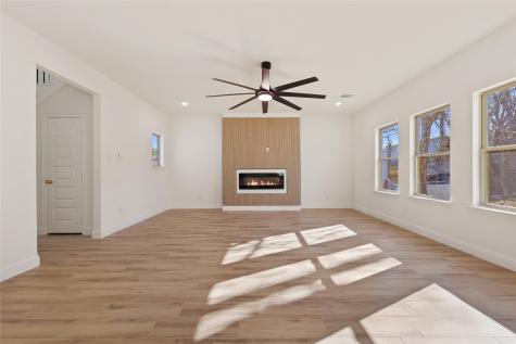 1608 D Avenue Fort Worth TX 76104