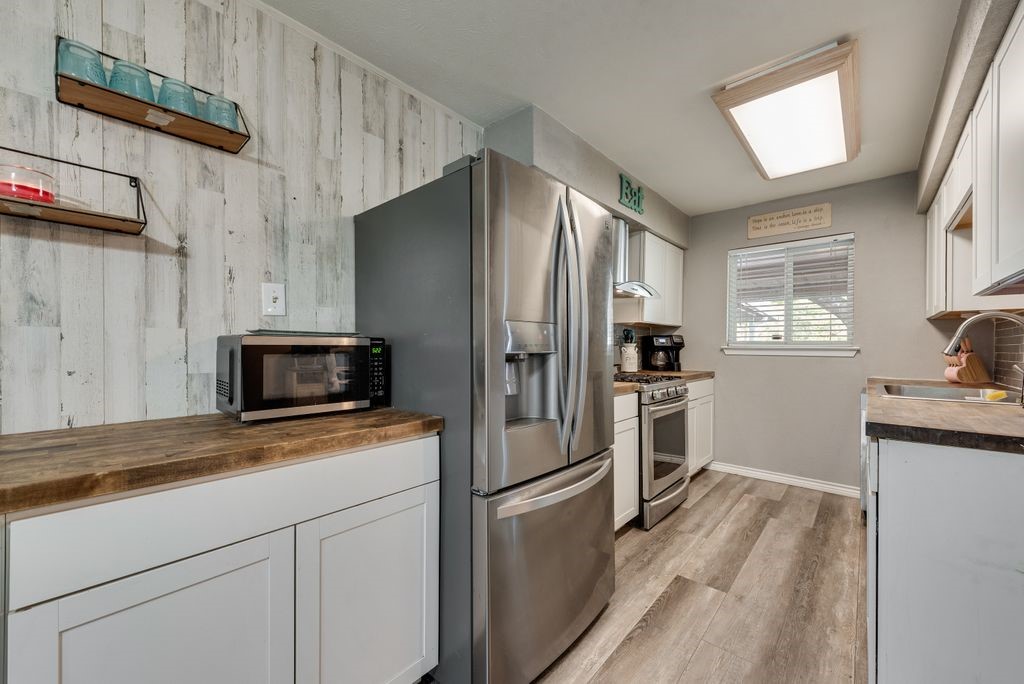 8857 Kate Street White Settlement TX 76108