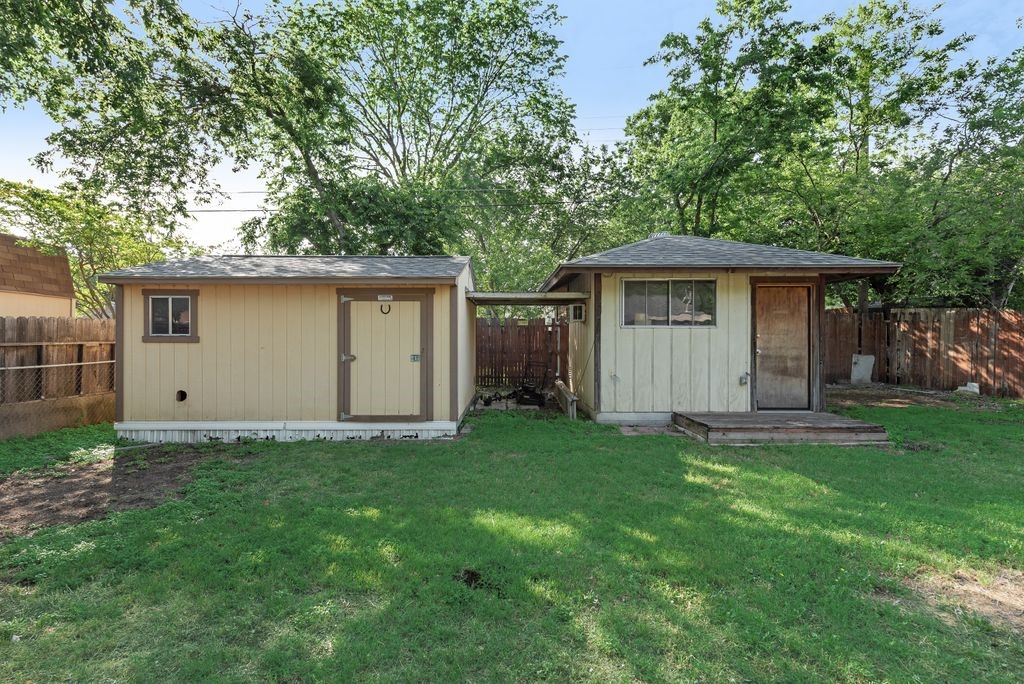 8857 Kate Street White Settlement TX 76108
