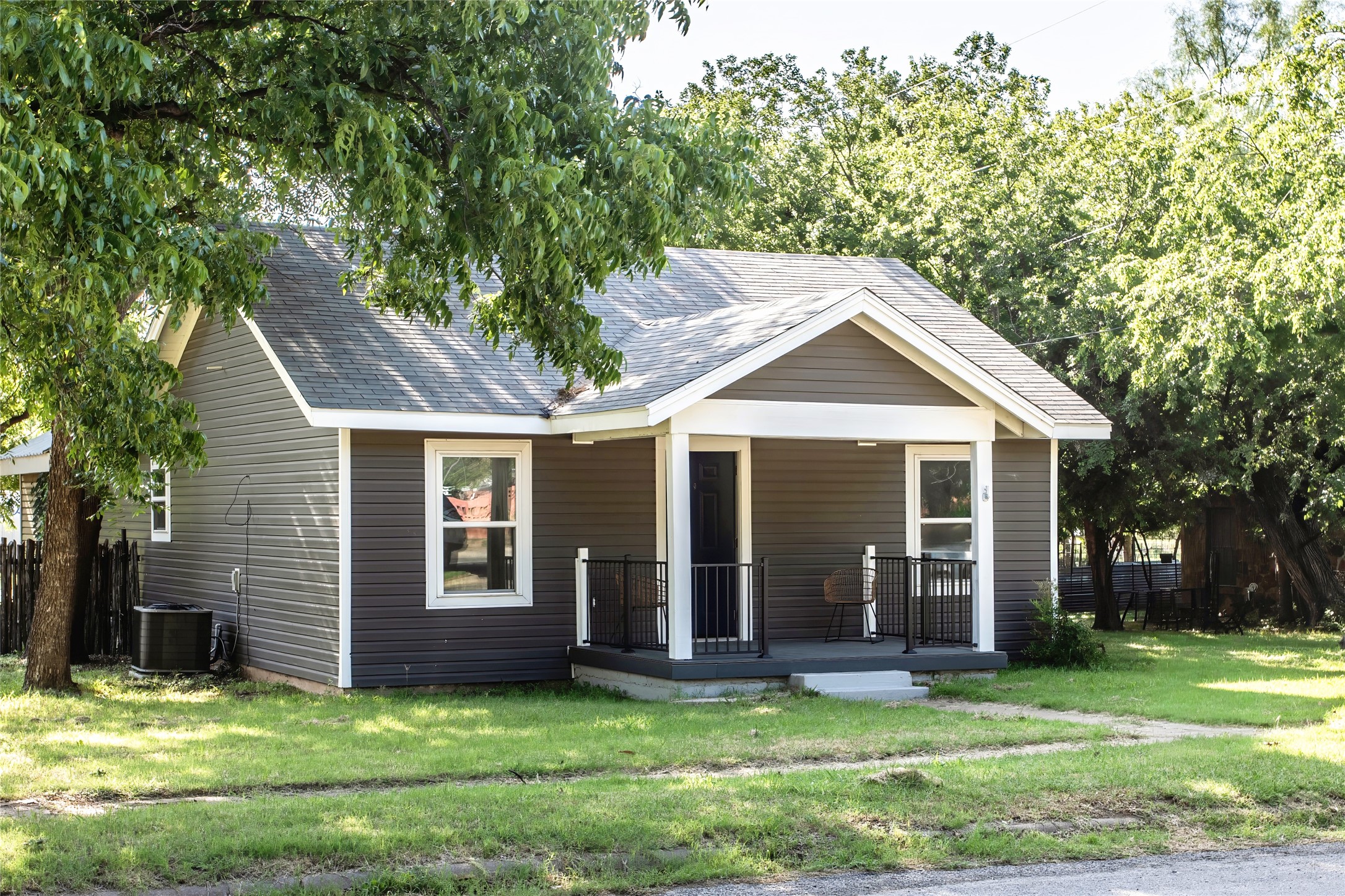 425 Gregg Street Albany TX 76430