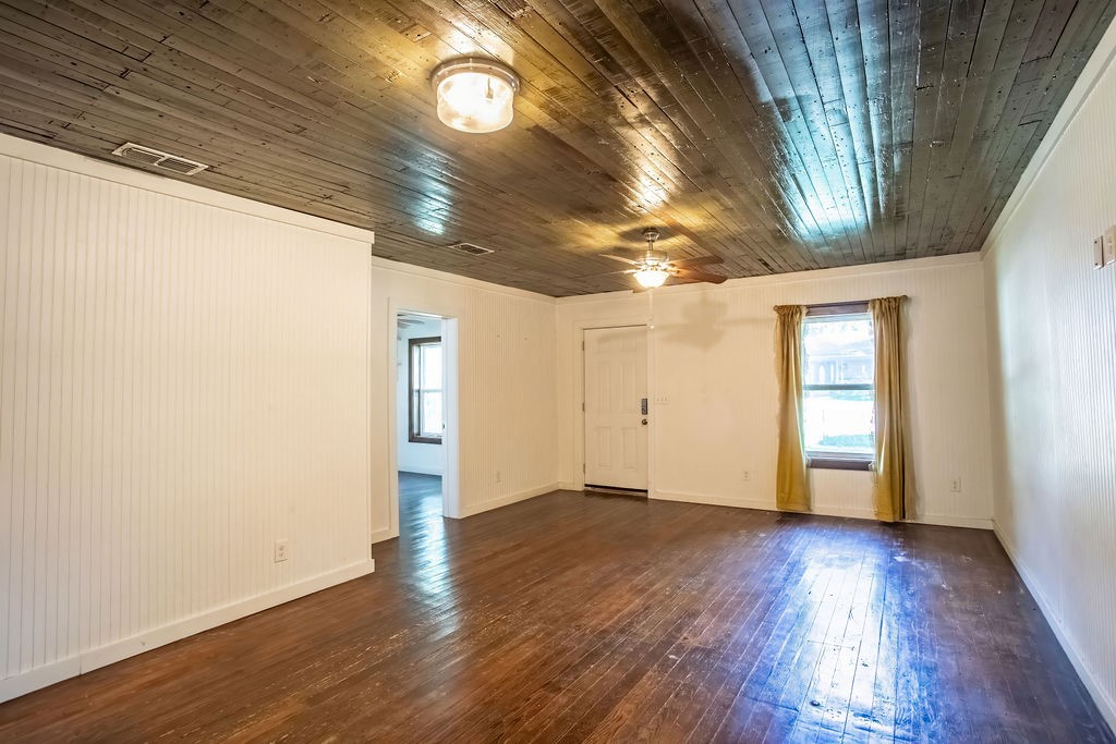 425 Gregg Street Albany TX 76430