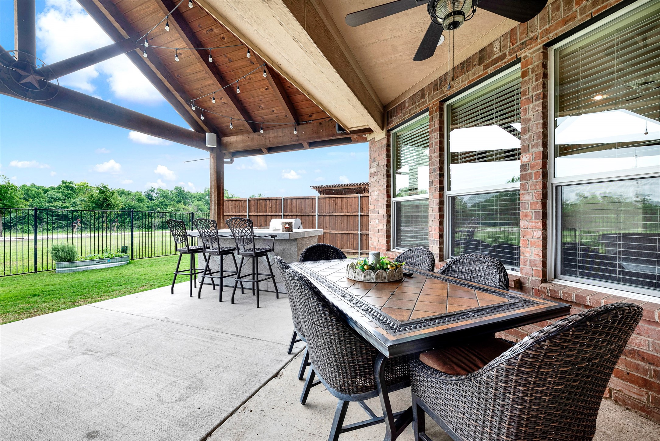 2524 Saddlehorn Drive Little Elm TX 75068
