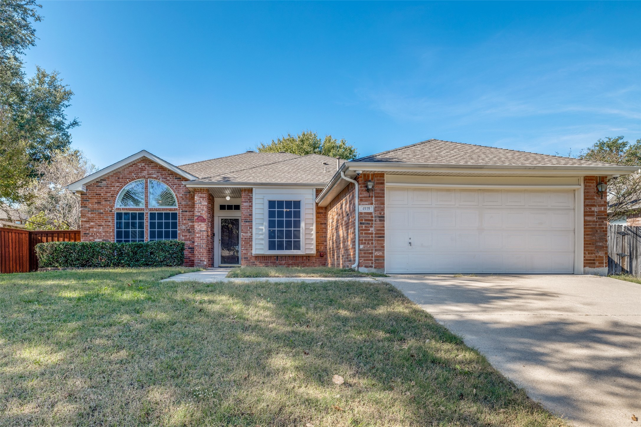 4939 Water Oak Drive Grand Prairie TX 75052