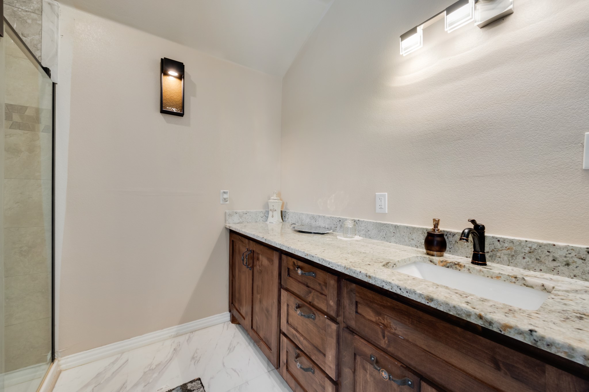 2277 County Road 3657 Springtown TX 76082