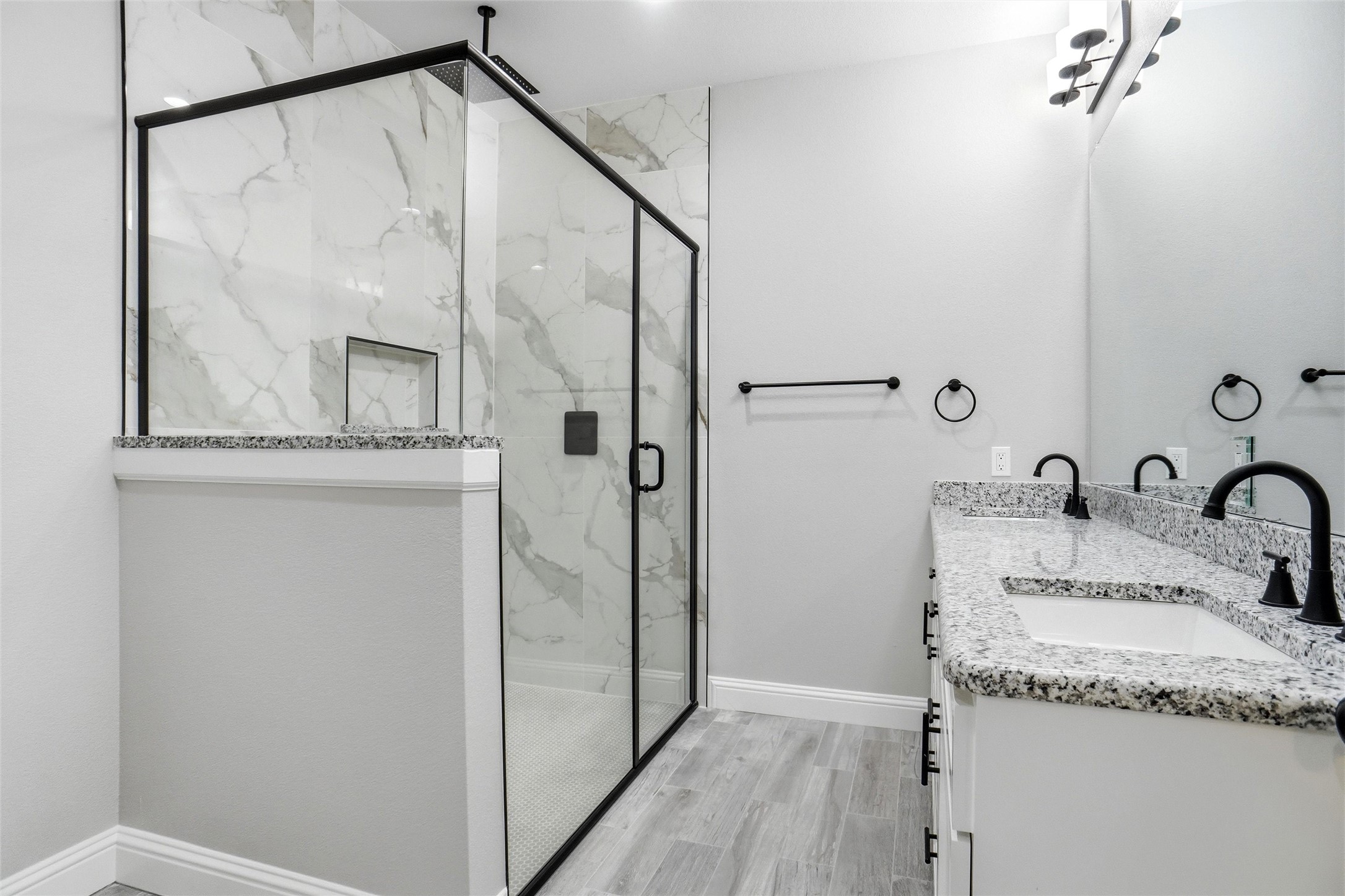 205 W Elm Street Alvarado TX 76009