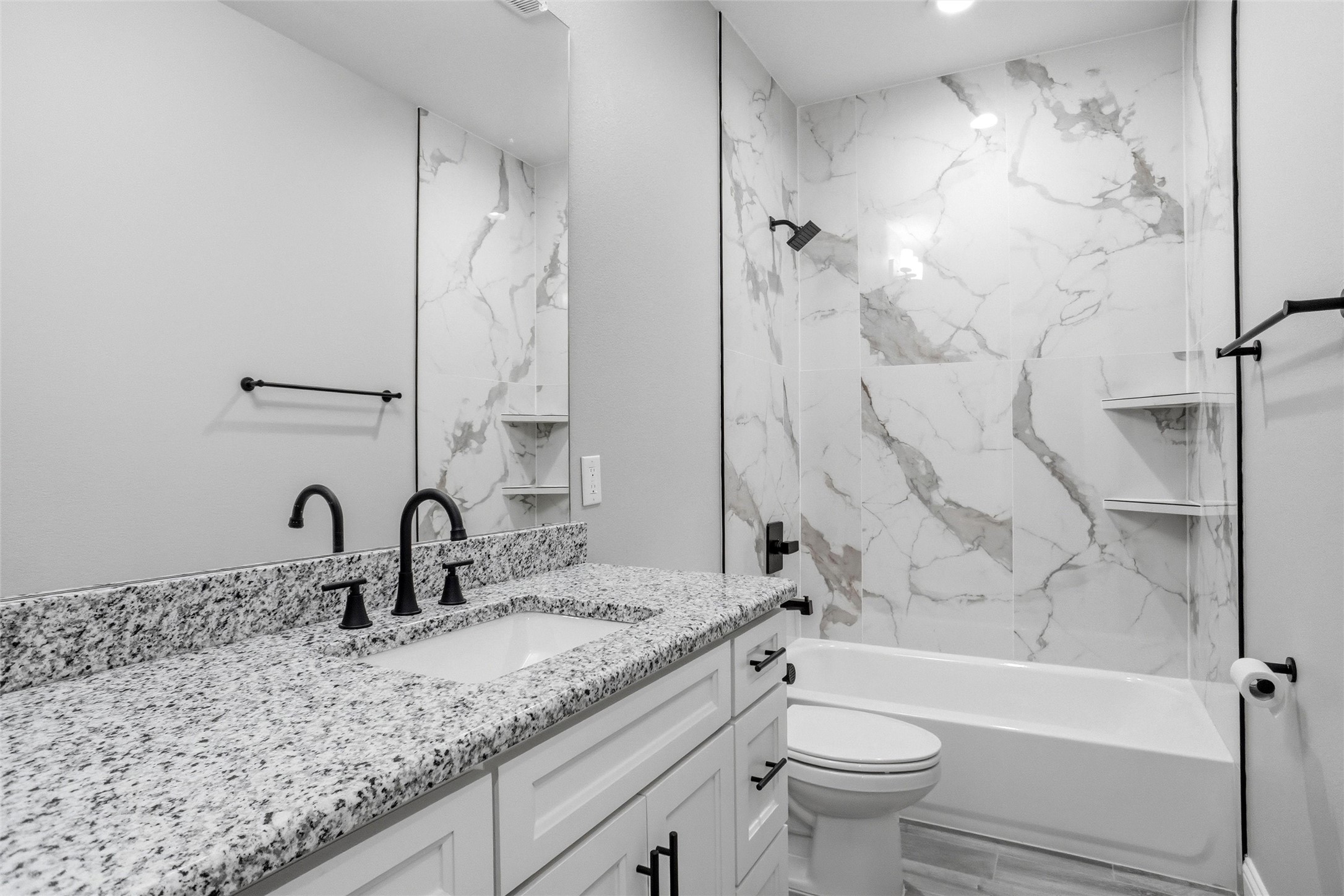 205 W Elm Street Alvarado TX 76009