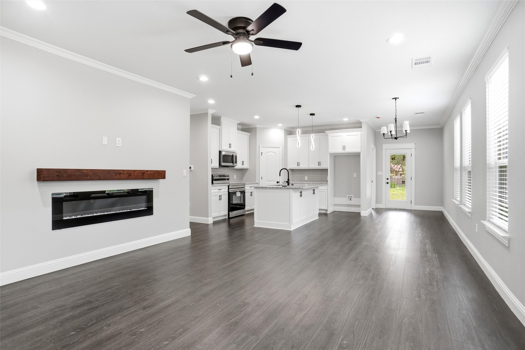 205 W Elm Street Alvarado TX 76009