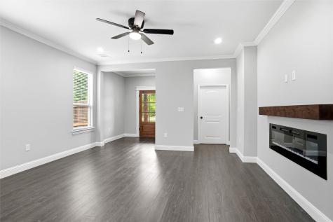 205 W Elm Street Alvarado TX 76009