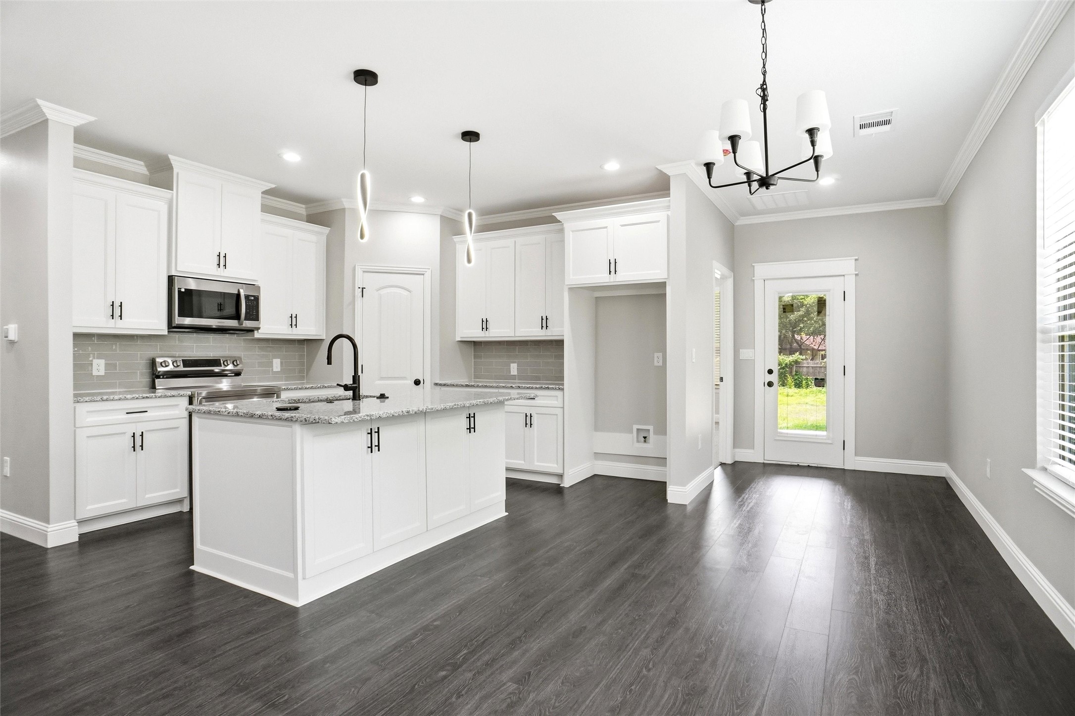 205 W Elm Street Alvarado TX 76009