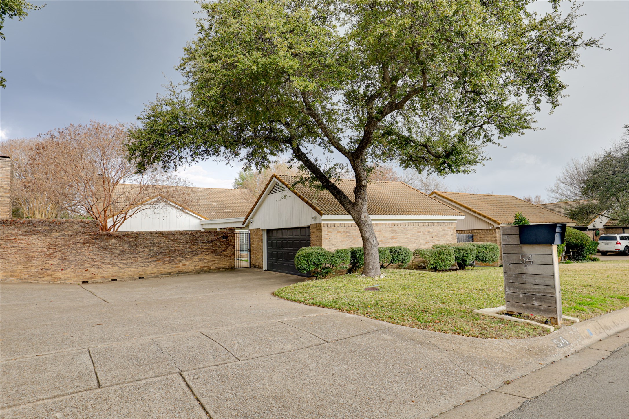 54 Legend Road Benbrook TX 76132