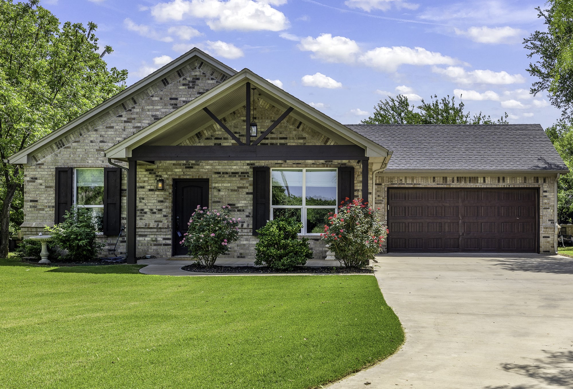 2513 Christine Drive Granbury TX 76048