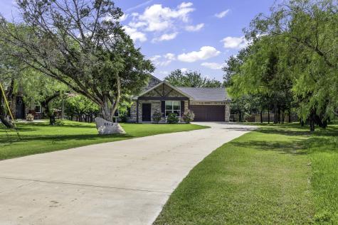 2513 Christine Drive Granbury TX 76048