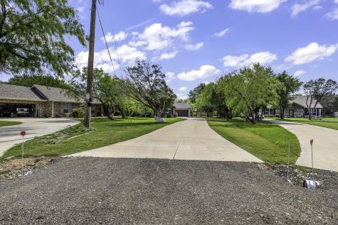 2513 Christine Drive Granbury TX 76048