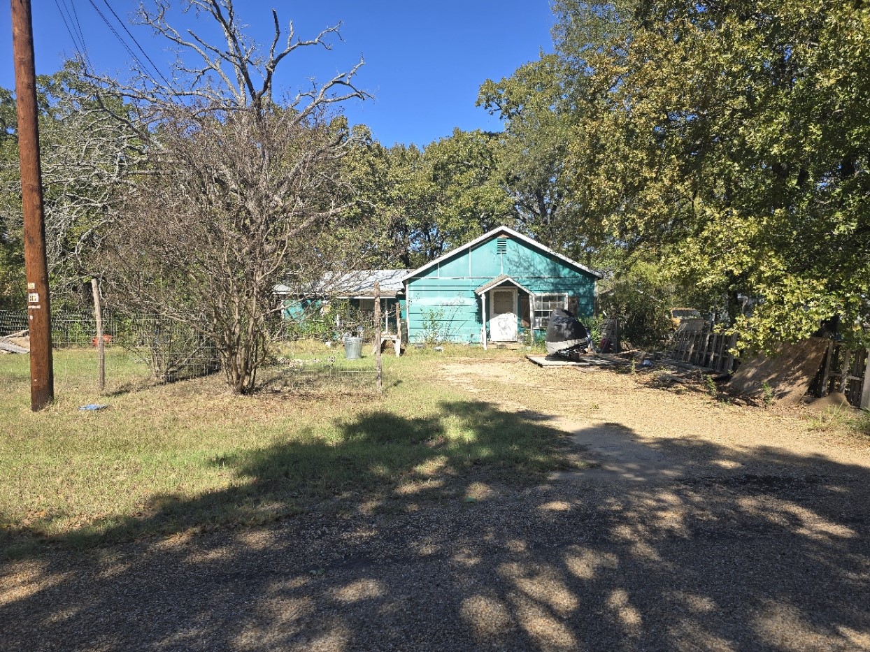 101 Larry Lane Mabank TX 75156