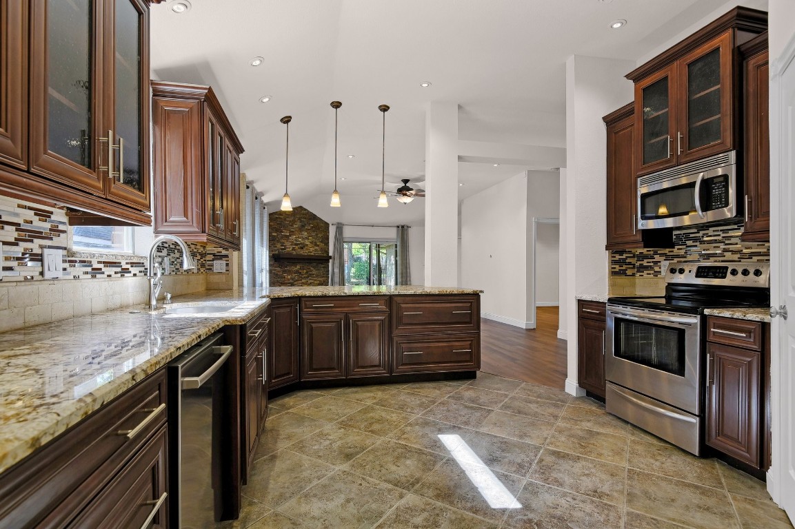 2078 Camelot Drive Lewisville TX 75067