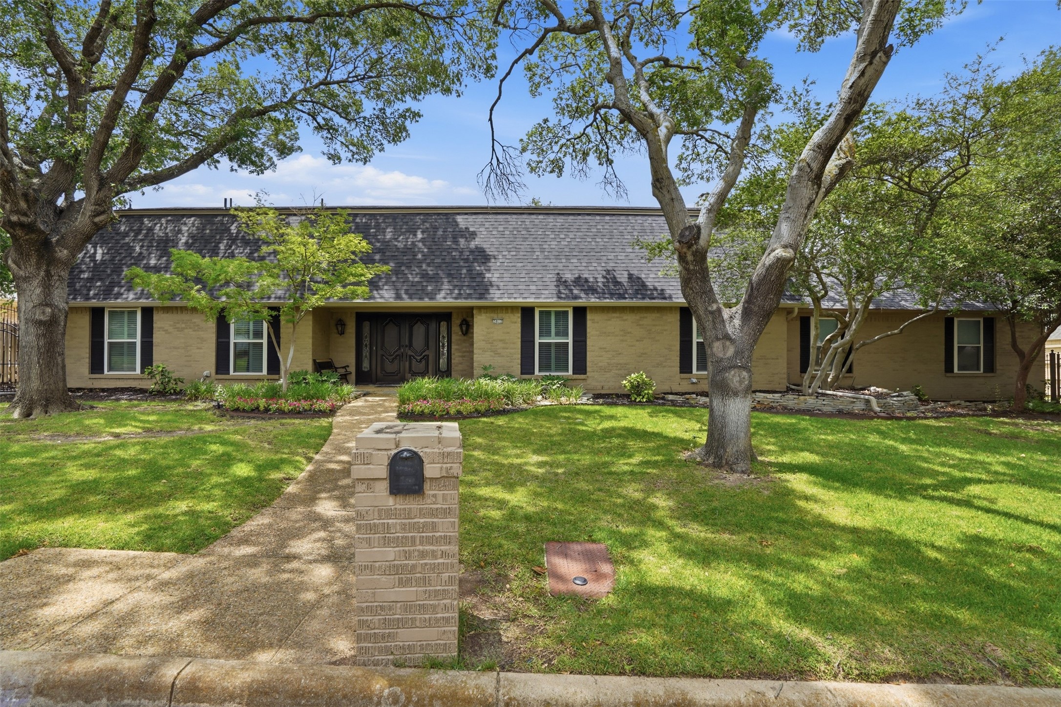 3812 Lands End Street Fort Worth TX 76109