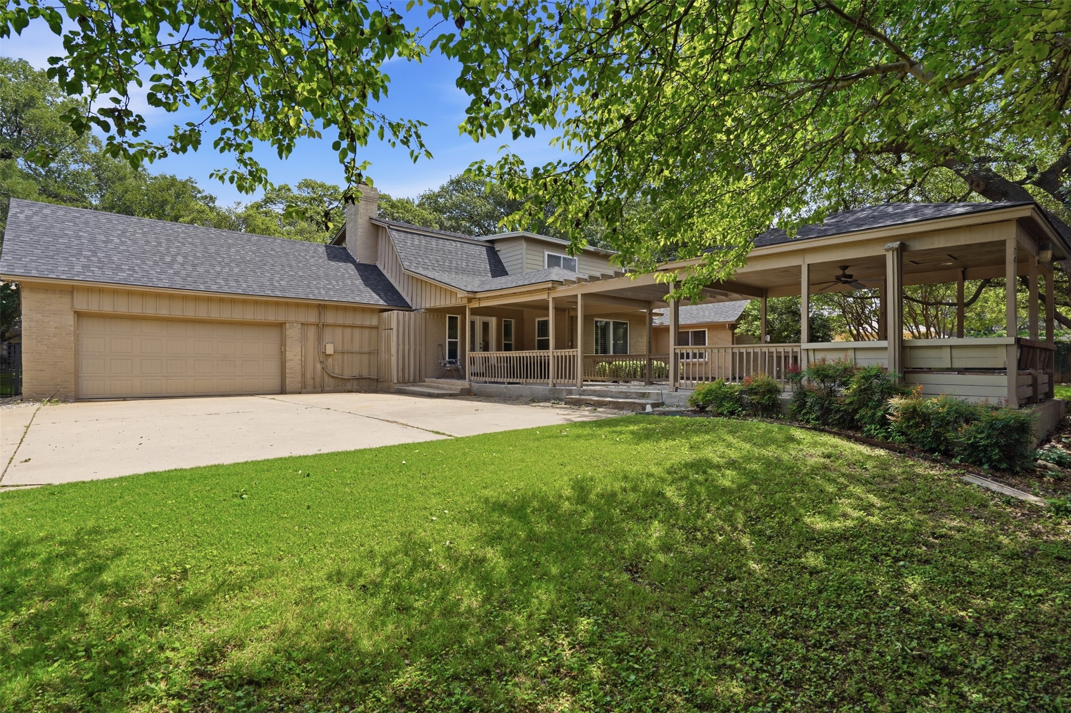 3812 Lands End Street Fort Worth TX 76109