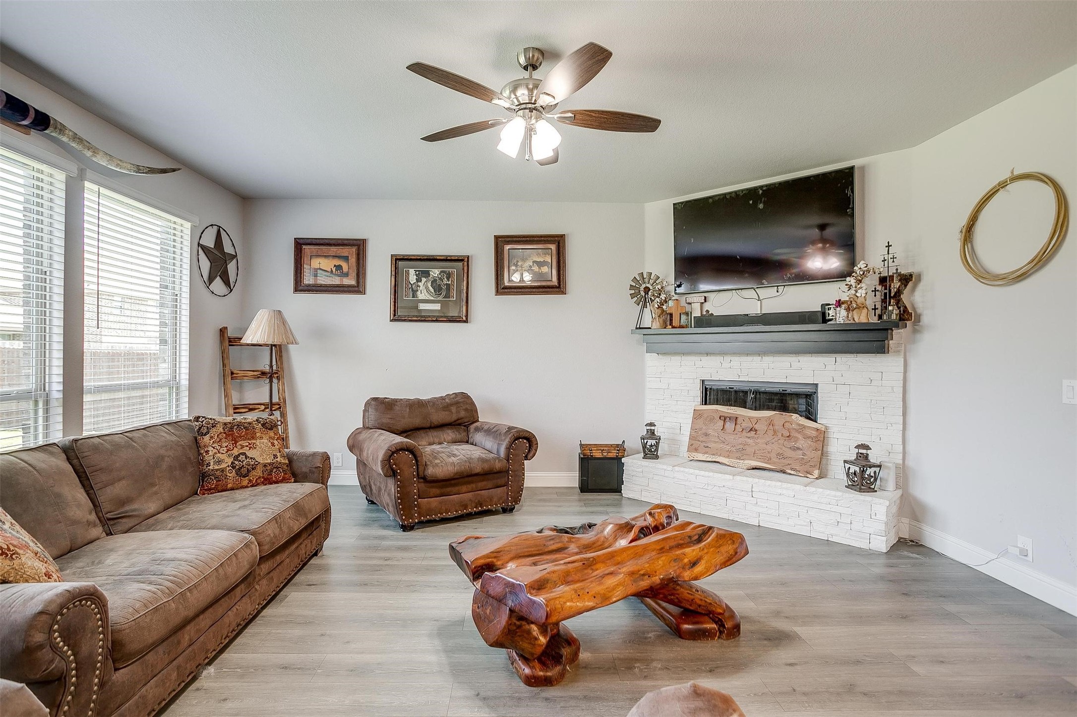 433 Joseph Lane Crowley TX 76036