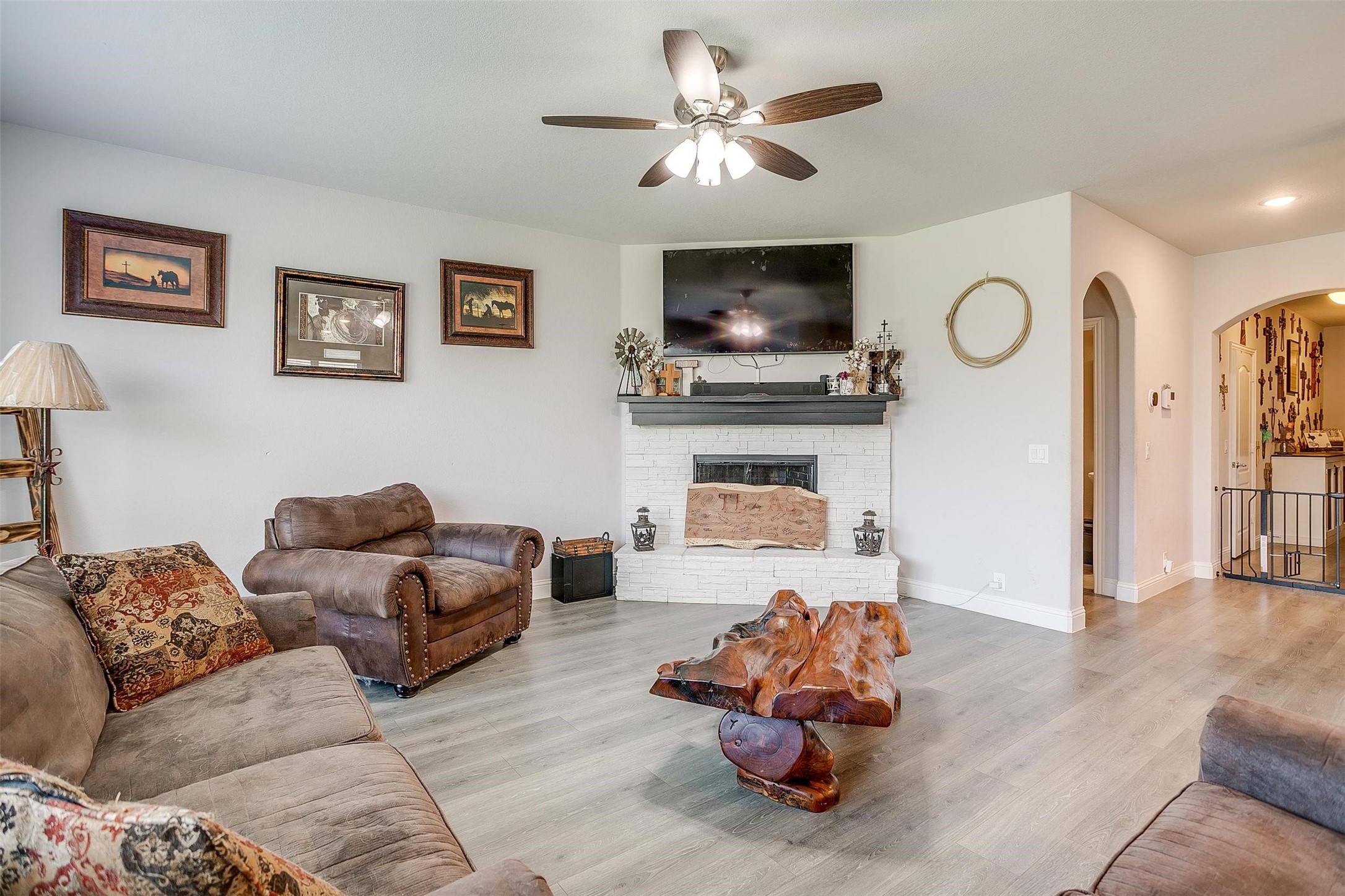 433 Joseph Lane Crowley TX 76036