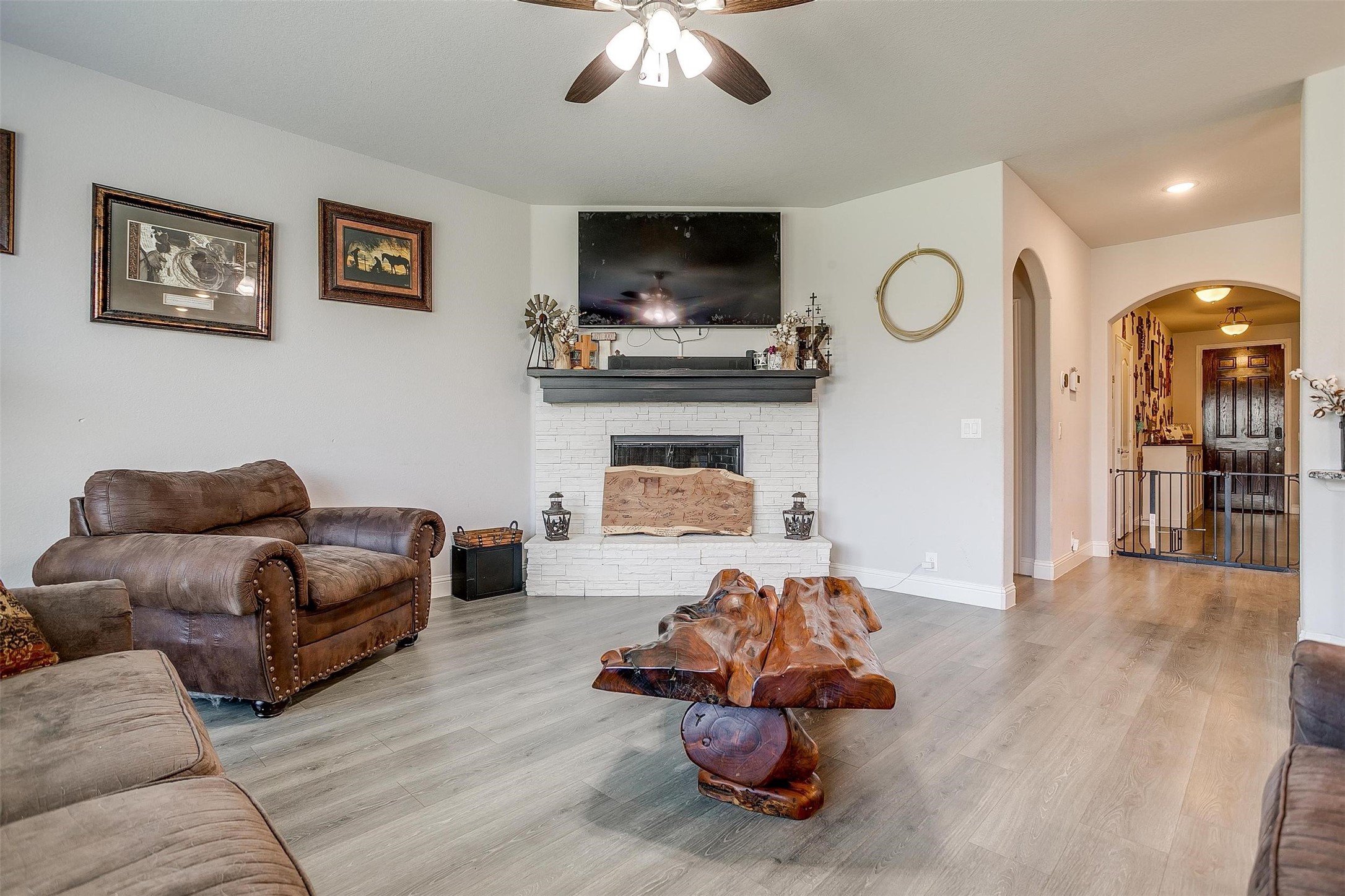 433 Joseph Lane Crowley TX 76036