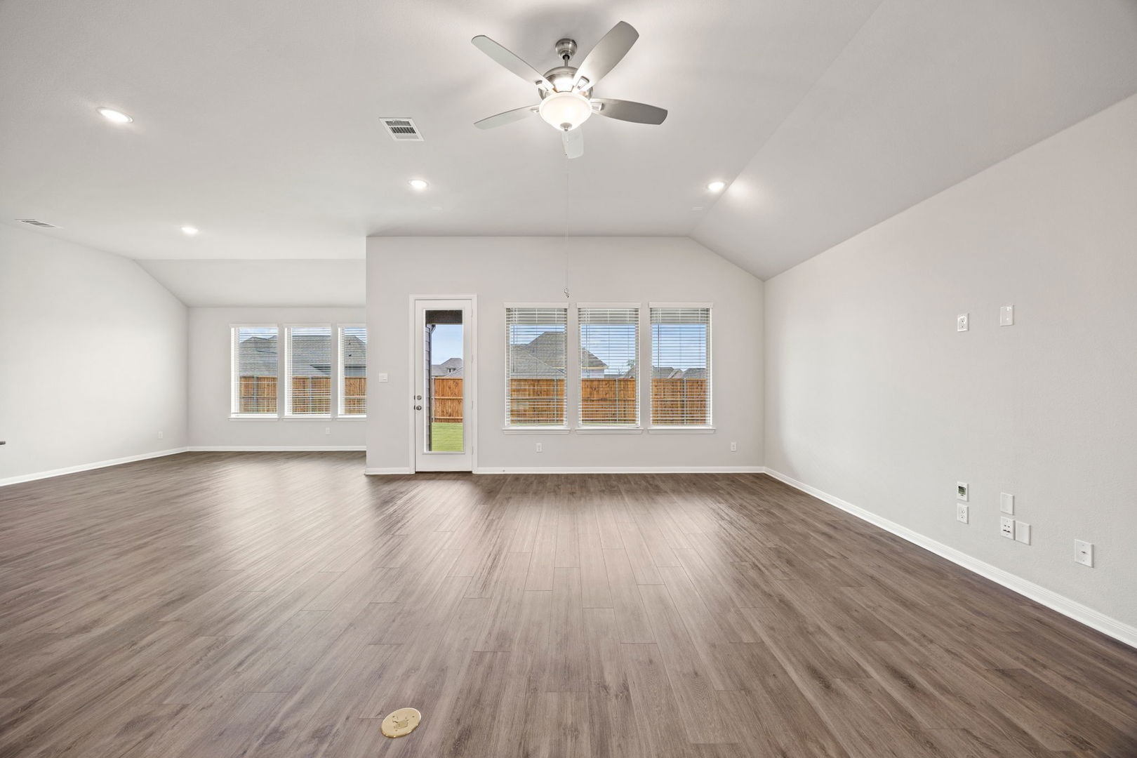1506 Red Clover Avenue Van Alstyne TX 75495