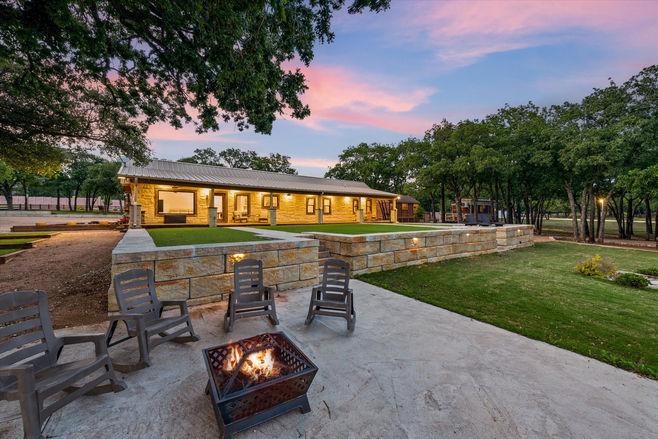 1000 County Road 904 Joshua TX 76058