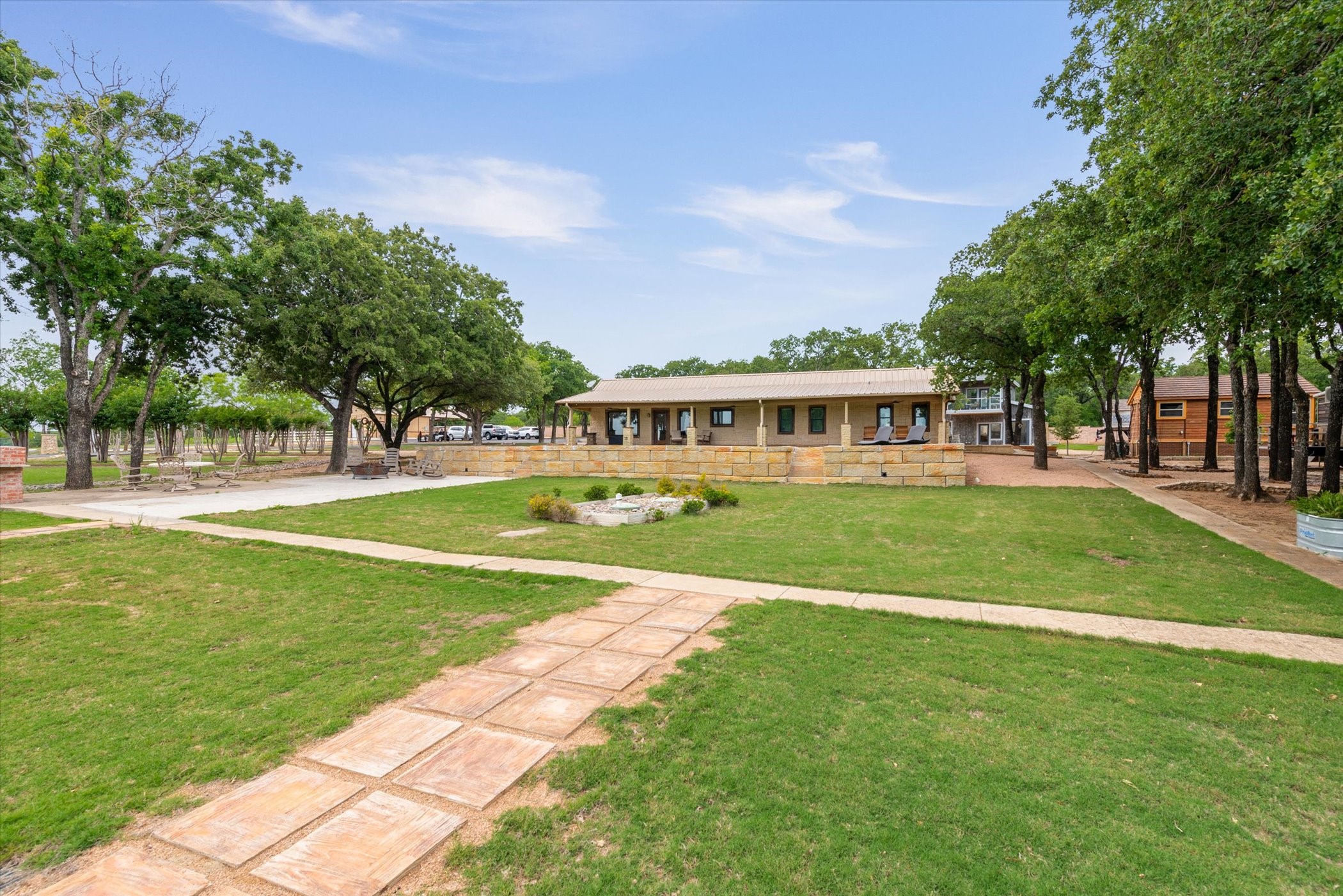 1000 County Road 904 Joshua TX 76058