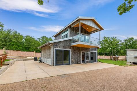 1000 County Road 904 Joshua TX 76058