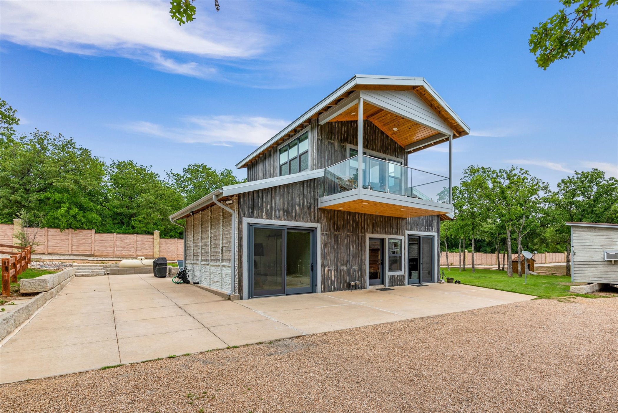 1000 County Road 904 Joshua TX 76058