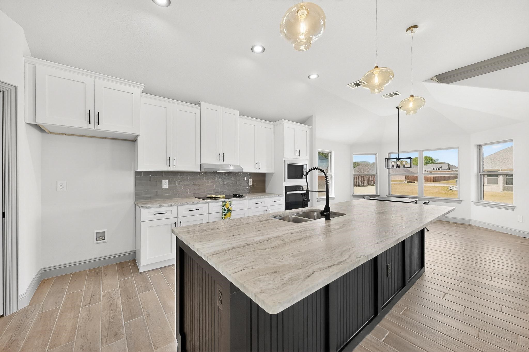 906 Maxine Drive Athens TX 75751